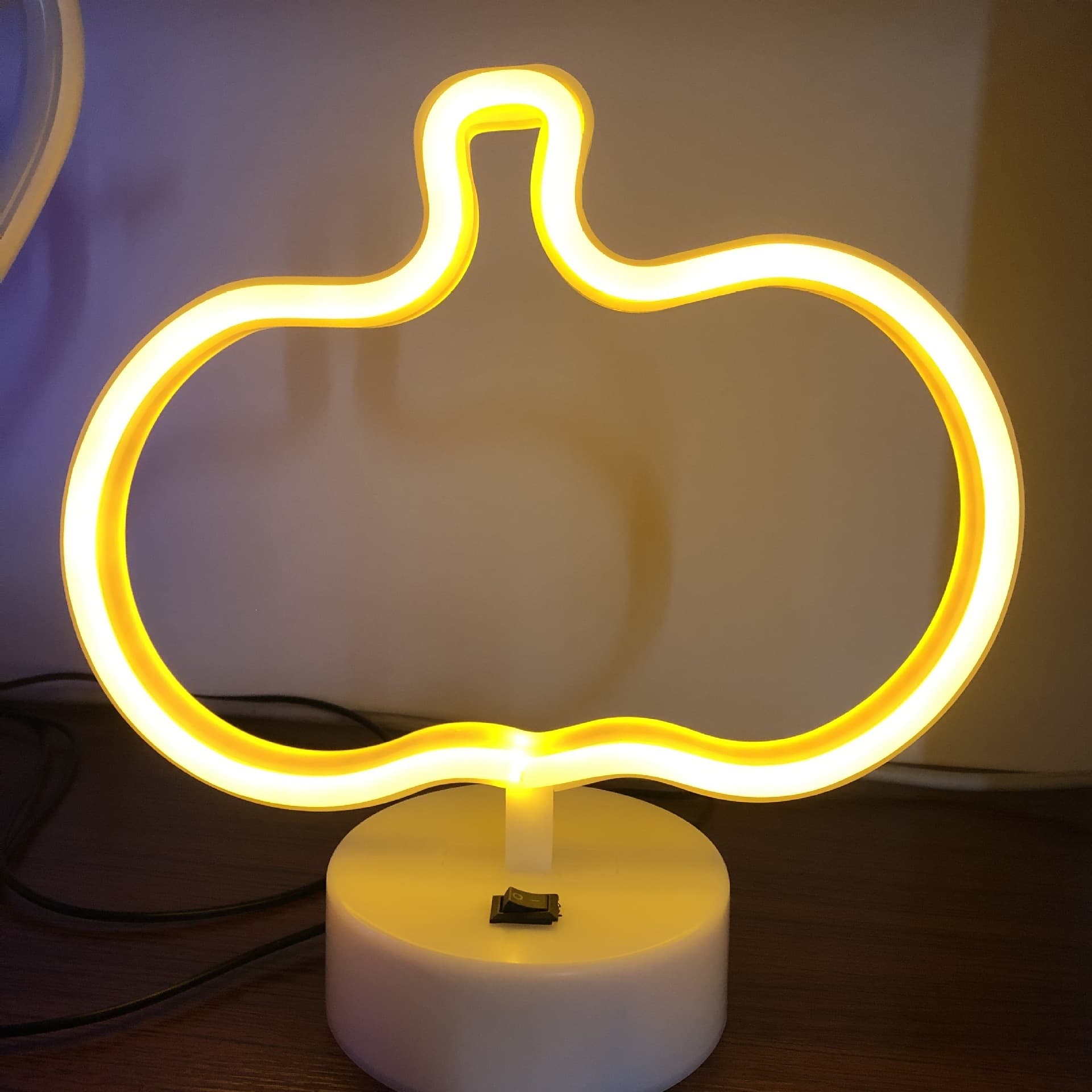 Cross-border Creative LED Neon Light Heart Desk Lamp Romantic Decorative Color Light for Bedroom Proposal Ornament Wholesale