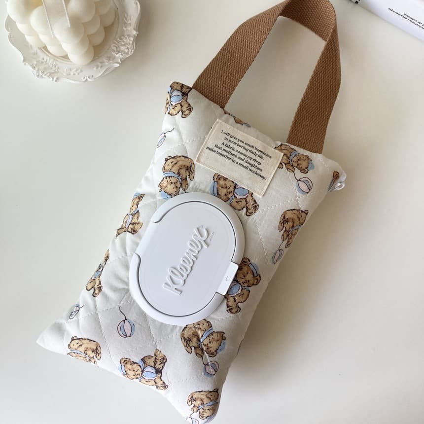 Korean ins style balloon bear quilted cotton wet wipes bag car outing cart portable hanging fabric tissue box