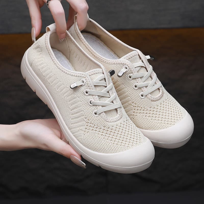 2025 Old Beijing Breathable Soft-Soled Lightweight Women's Single Shoes, Comfortable Slip-On Lazy Shoes, Anti-Slip Walking Mom Cloth Shoes