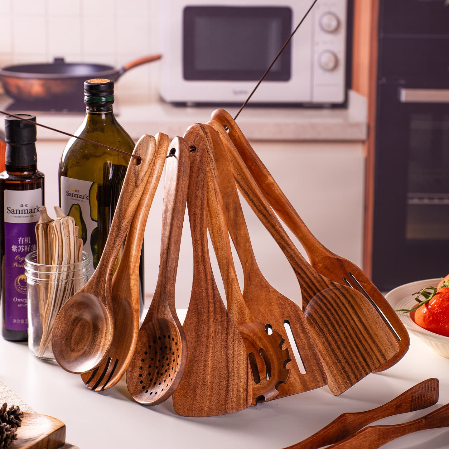 9-piece natural teak kitchen cooking spoon set with spoon holder solid wood kitchen utensils non-stick cooking spatula cross-border