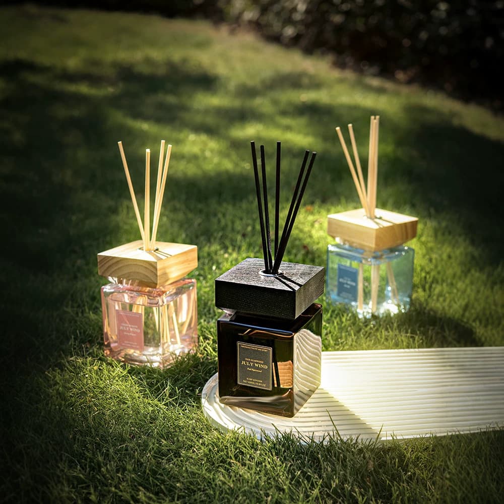 Ebony Rose 500ml Reed Diffuser, Premium Home Fragrance for Bedroom, Bathroom, Long-Lasting Scent Decoration