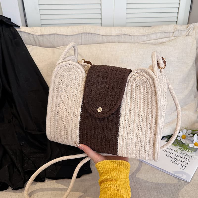 2026 New Summer Woven Bag Fashion Contrast Color Underarm Bag Beach Vacation Casual Versatile Shoulder Crossbody Bag