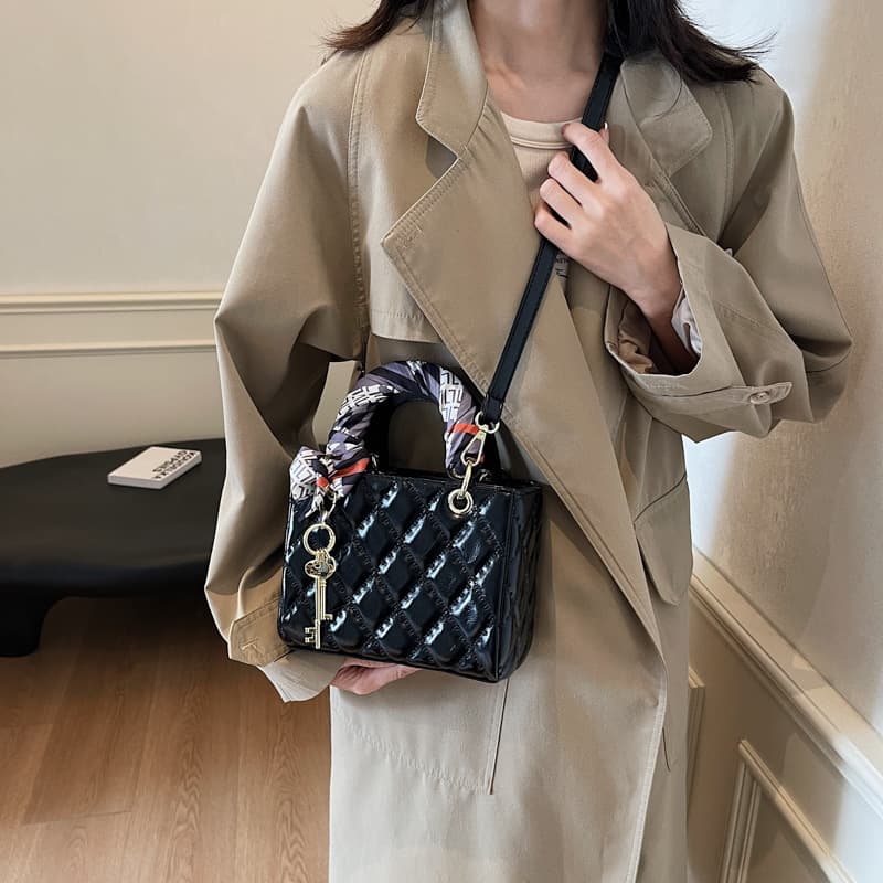 New Chanel-style shiny leather crossbody bag, luxury high-end Lady Dior bag, parent-child mini shoulder bag, lipstick bag