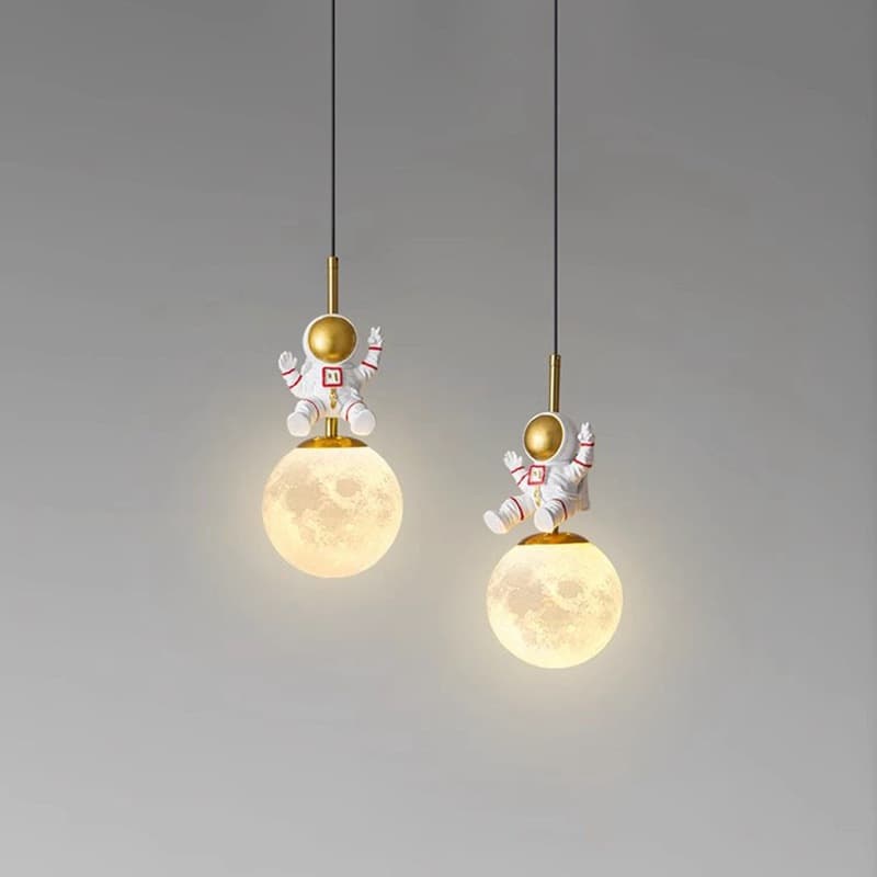 Creative Nordic minimalist children's room bedside chandelier light luxury boy girl bedroom room personalized moon small chandelier