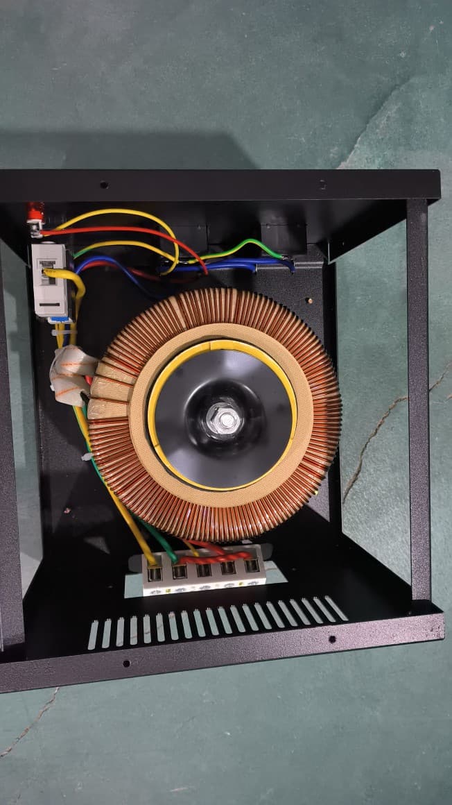 Real Shot Full Copper 3000VA Input 110V Output 220V Step-Up Transformer