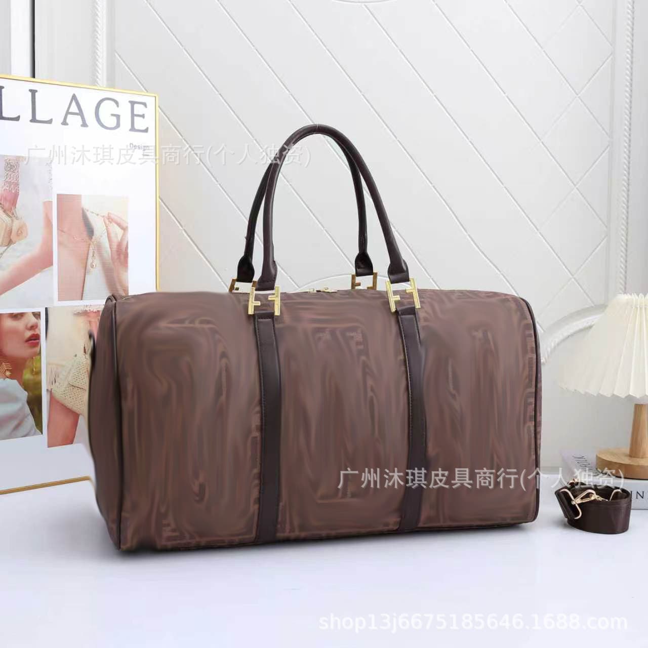 Casual and fashionable short-distance business trip travel bag large-capacity waterproof luggage bag for women cross-body sports travel bag