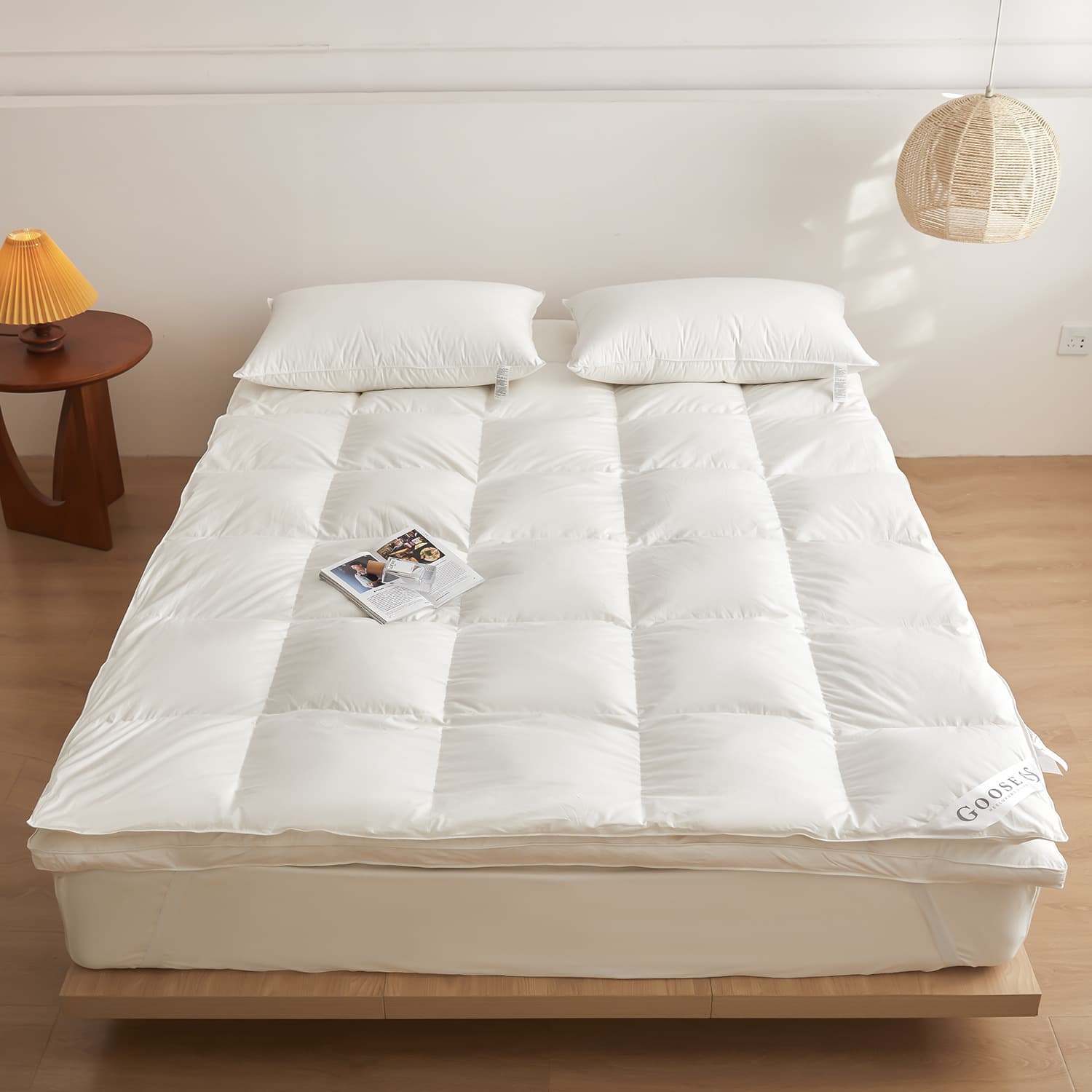 Japanese Double Layer Thick White Goose Feather Down Mattress Quilt Hotel B&B Soft Pad Down Mattress Pad 1.2/1.5/1.8m