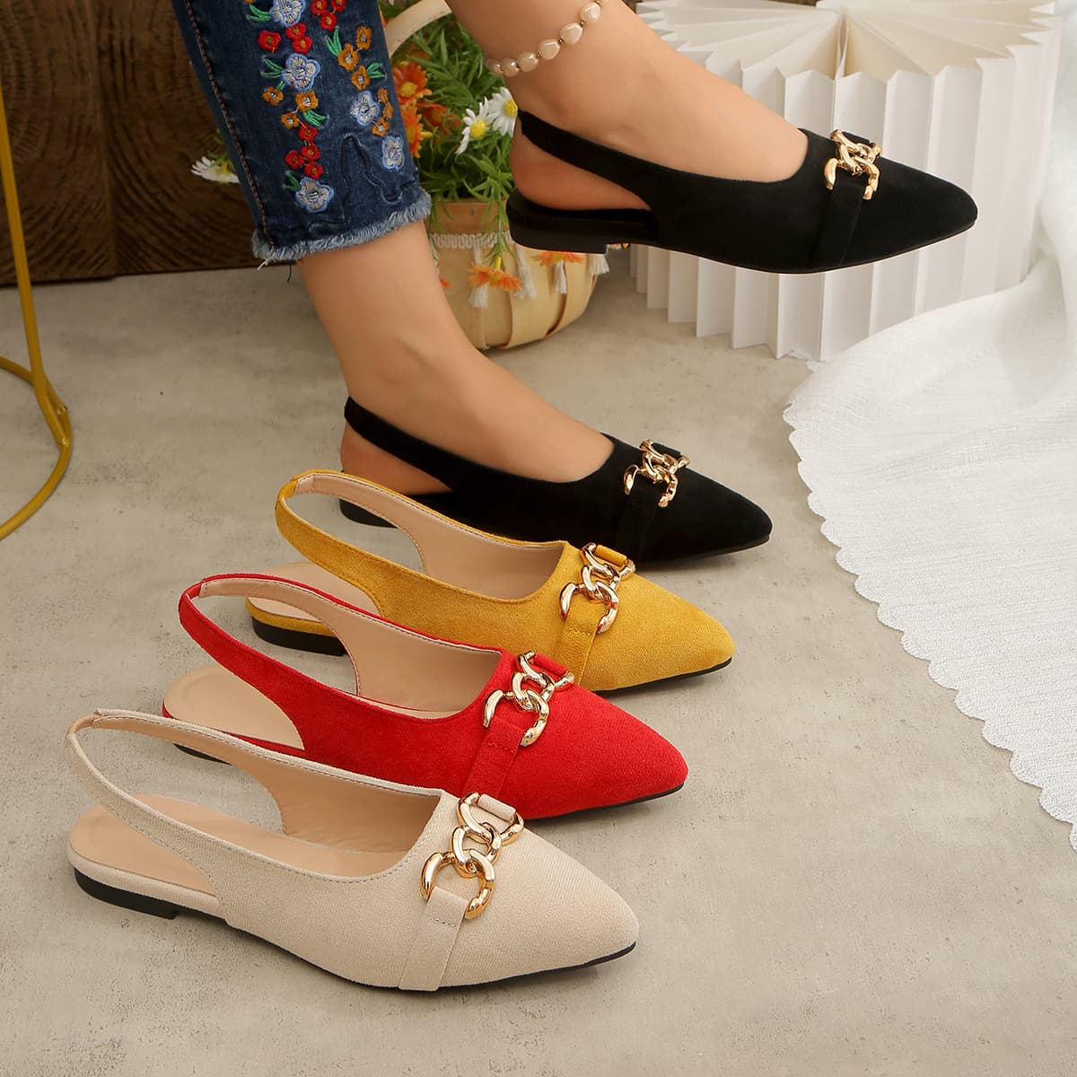 2026 New Trendy Foreign Trade Casual Shoes for Women, Popular on Social Media, Summer Pointed-Toe Versatile Large-Size Women's Shoes