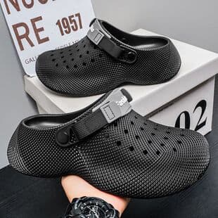 Outdoor Beach Shoes for Women Summer Couple Thick Sole Anti-Slip Wear-Resistant Cloud-Like Beach Sandals Men Short Height Crocs
