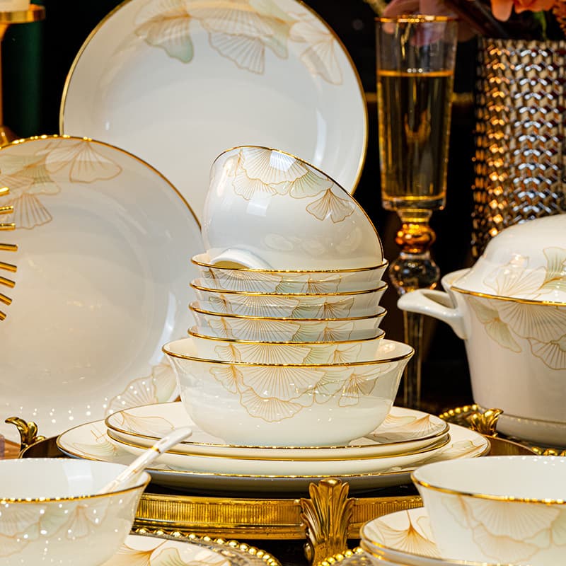 Home Jingdezhen Porcelain Bowl and Chopstick Set Light Luxury Bone China Dinnerware Set 2025 New Style Bowls and Plates for Housewarming