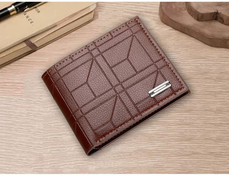 Men's Short Wallet with Multiple Card Slots, Fashionable New Style Casual Billfold for Young Men, Two-Fold Horizontal Design, Simple Soft Leather Wallet