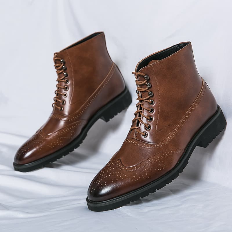 Cross-Border Large Size Men's Burnished High-Top Leather Shoes 38-46 Men's Boots 2025 Autumn Winter New Brogue Men's Leather Boots