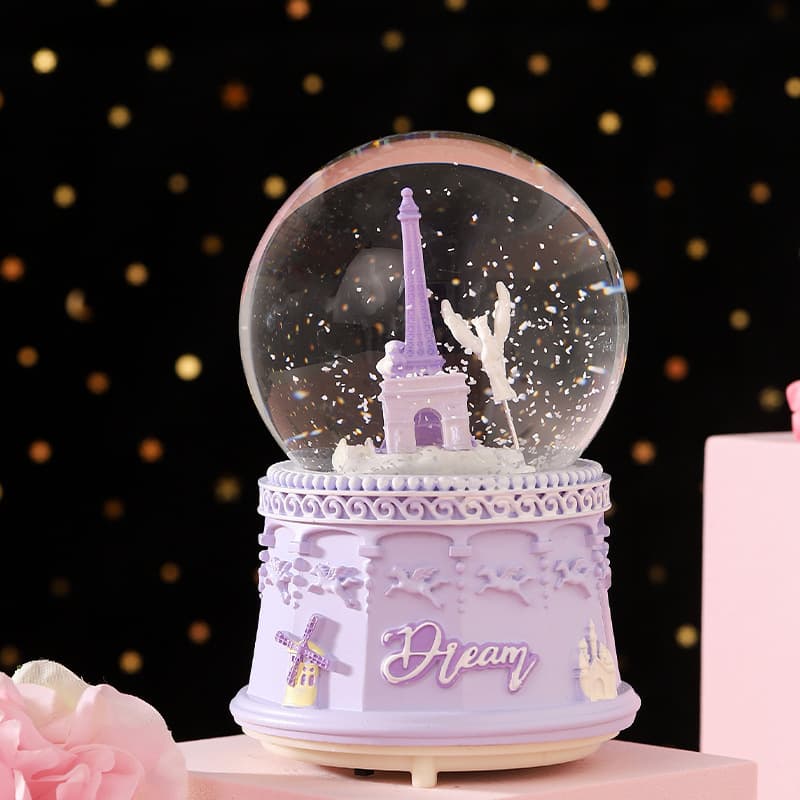 A variety of crystal ball music boxes, lanterns and snow, holiday gifts for students, girls and best friends, cartoon resin water polo ornaments