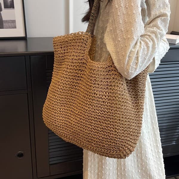 Large-Capacity Cut Out Bag 2025 New Holiday Beach Woven Bag Commuter Tote Bag Shoulder Bag Women's Bag Straw Bag