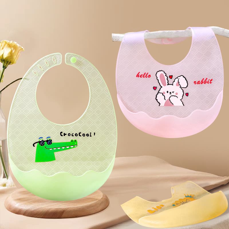 Waterproof Silicone Baby Bibs Lightweight Summer Feeding Towels Children's Neckers Eating Accessories Infant Saliva Towels