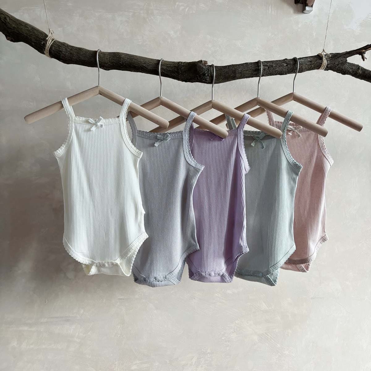 New Summer Infant Sleeveless Bodysuit Romper for Baby Boys and Girls, Ribbed Cotton Solid Color Vest Onesie with Stretch