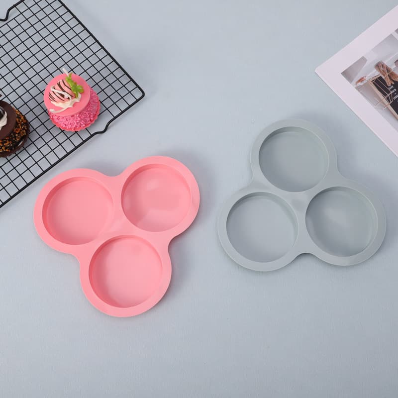 DIY Baking Cake Pan Mold High Temperature Resistant 3-Hole Round Cake Mold Pudding Cake Baking Pan Omelette Wholesale