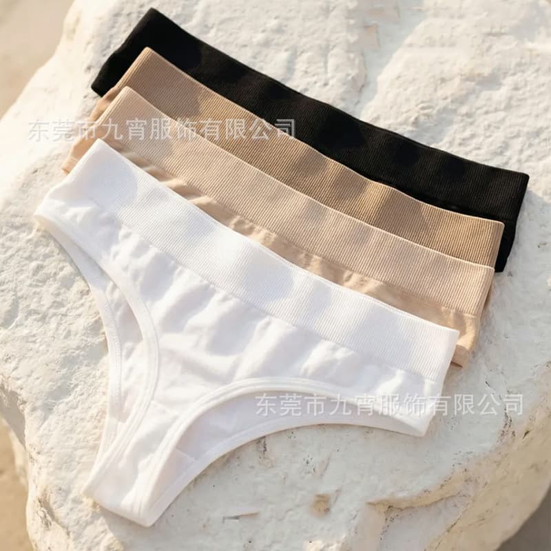 Cross-border European and American fashion, simple and sexy solid color briefs, breathable and comfortable, daily sports at home in all seasons