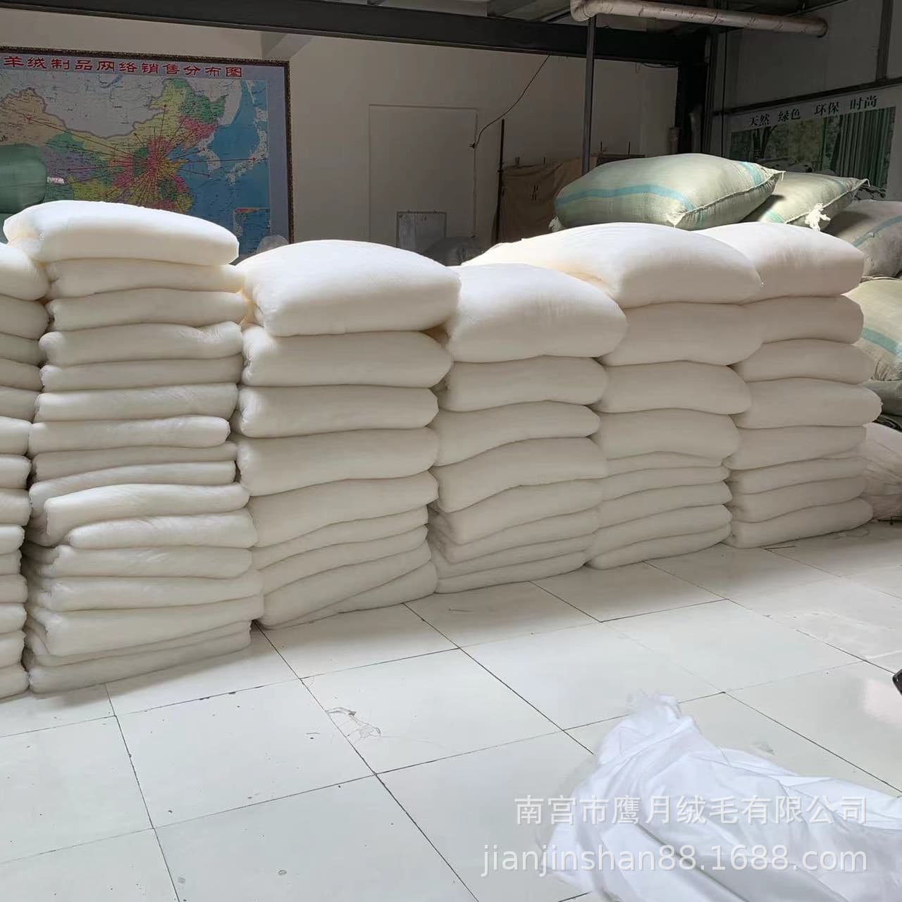Factory specializes in producing wool and cashmere quilt fillings, winter thickened spare fillings, high loft, anti-feather leakage, customizable.