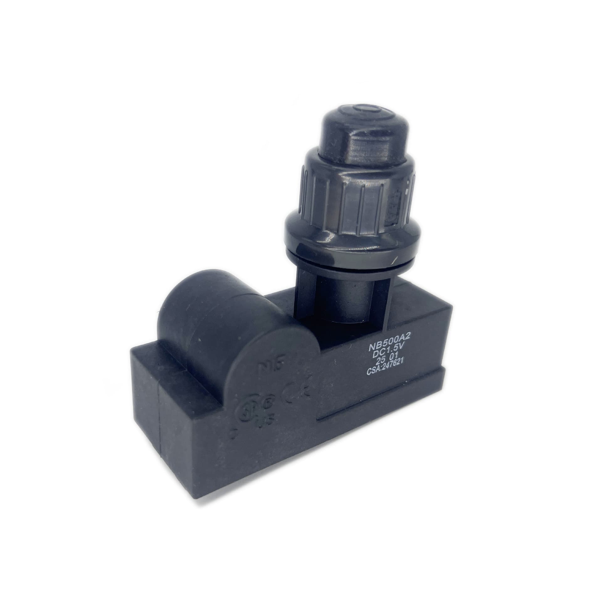 Popular oven/grill uses a DC pulse igniter with battery for automatic ignition.