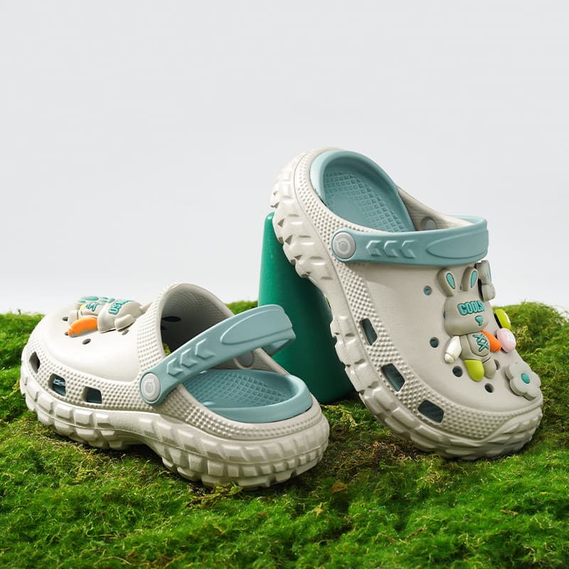 Children's clogs, boys' slippers, girls' summer new style, baby non-slip sandals, outdoor wear, big kids' beach shoes