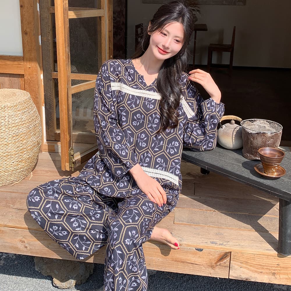 Women's Cotton Silk Pajamas, Spring and Summer, Loose Fit, Suitable for Outdoor Wear, Lyocell Loungewear, Premium Feel, Loose Plus-Size Slimming Set