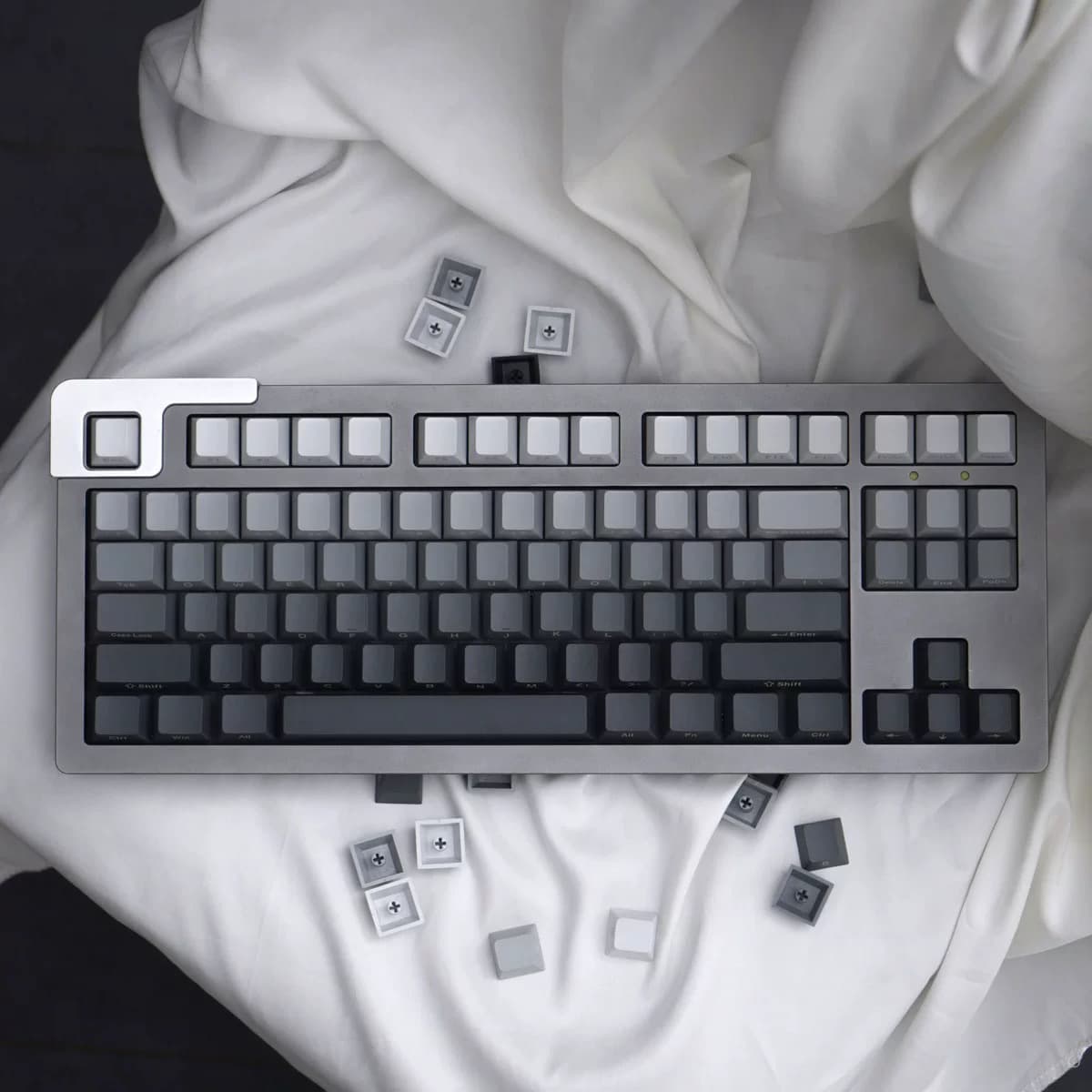 Polar Day Side-Printed Translucent Keycaps PBT Micro-Matte Surface 133 Keys Dip-Dyed Six-Color Gradient Custom Fit for Mechanical Keyboard