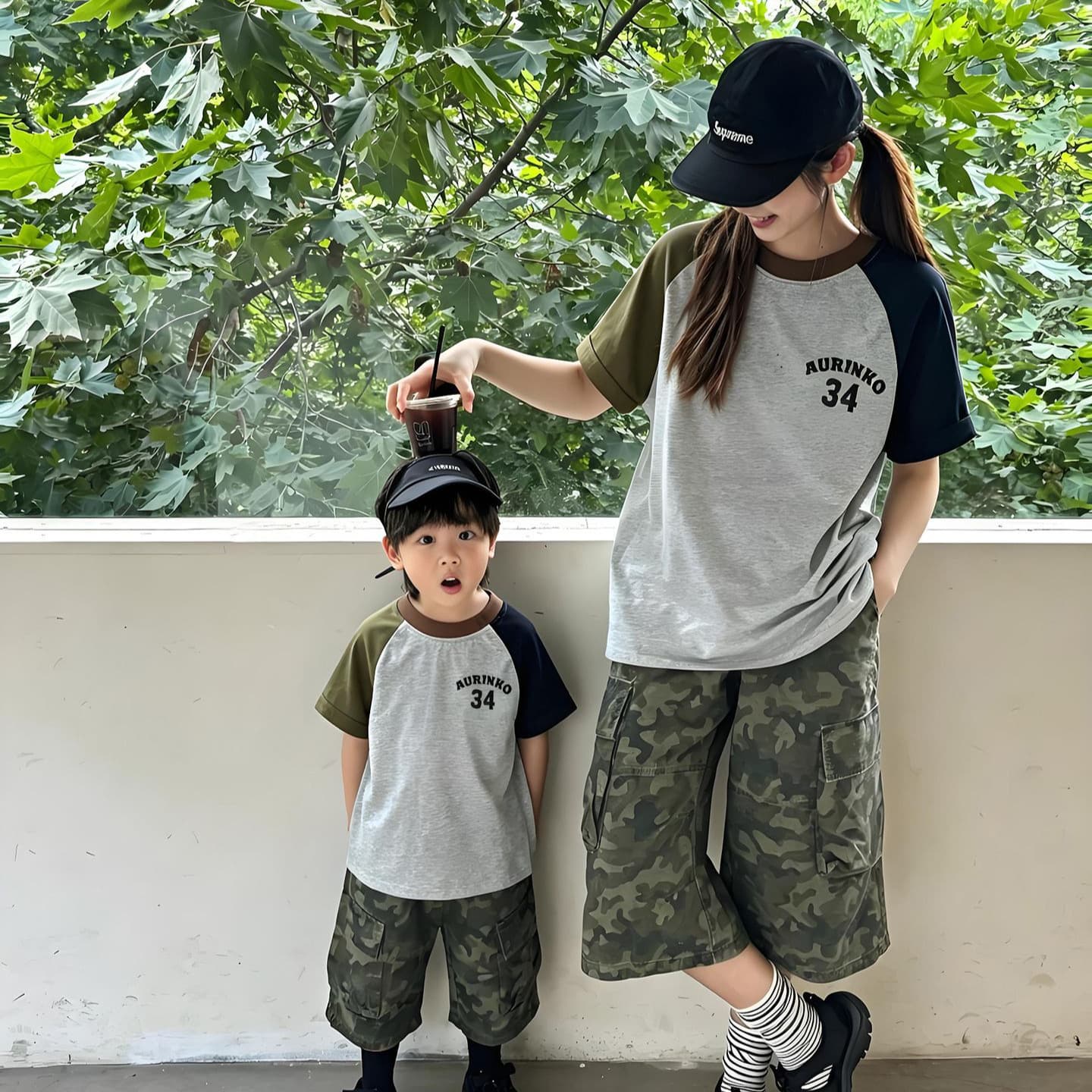 2026 popular mother and child wear raglan T-shirts for a family of three parent-child wear casual short-sleeved family wear baby crawler clothes