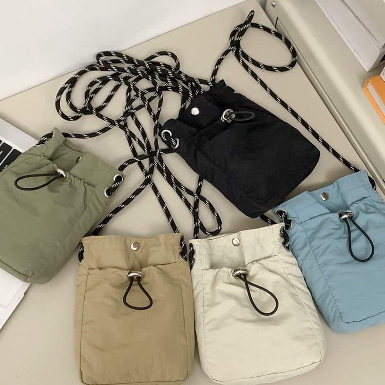 Mobile Phone Bag Mini Small Bag Summer Lightweight Sports Crossbody Bag 2026 New Nylon Shoulder Mobile Phone Bag