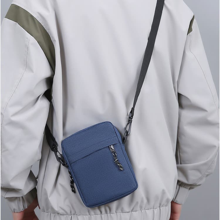 Fashion Minimalist Shoulder Bag 2025 New Casual Solid Color Phone Crossbody Bag Sports Trendy Men's Sling Backpack