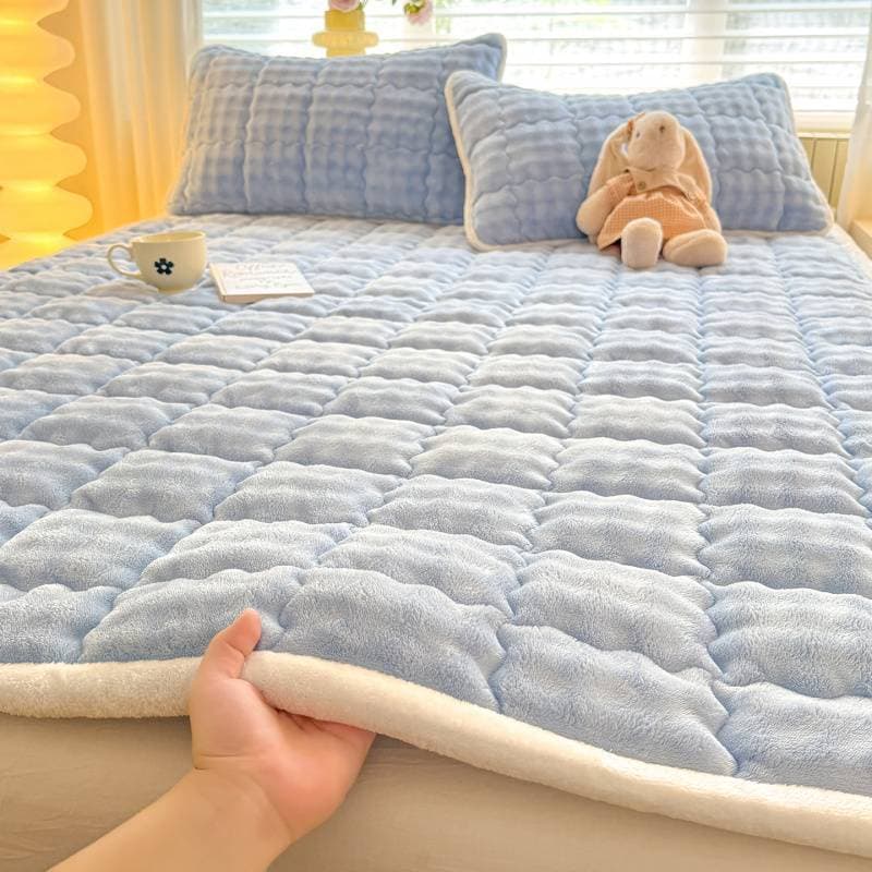 2025 New Milk Velvet Bubble Rabbit Plush Mattress Pad - Large Bed Version