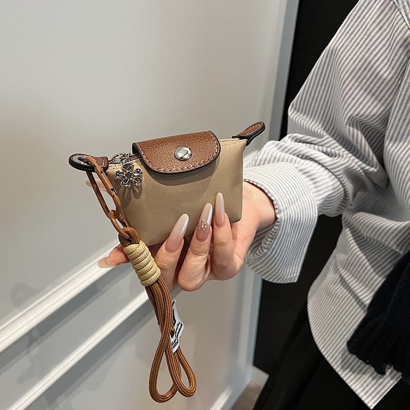 Retro Fashion Versatile Women's Bag, Shoulder Bag, Crossbody Bag, Handbag with a High-End Feel, Lipstick Bag, Simple Dumpling Bag