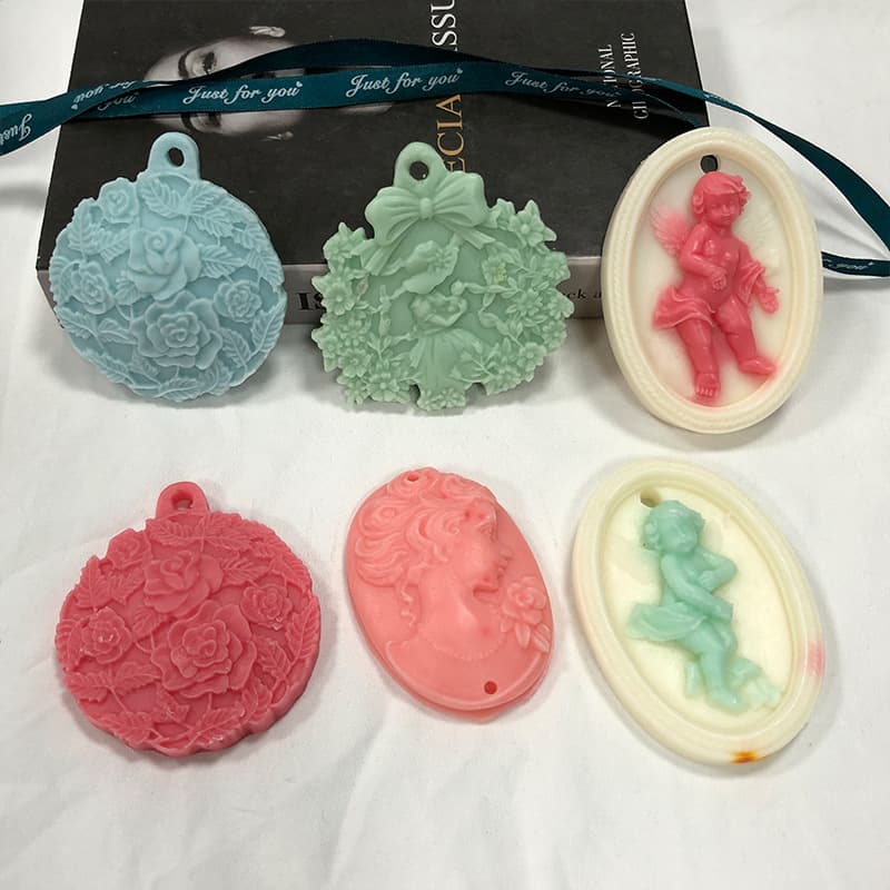 Angel Girl Pendant Aromatherapy Plaster Car Ornament Diffuser Stone Decoration Rose Flower Pendant Epoxy Silicone Mold