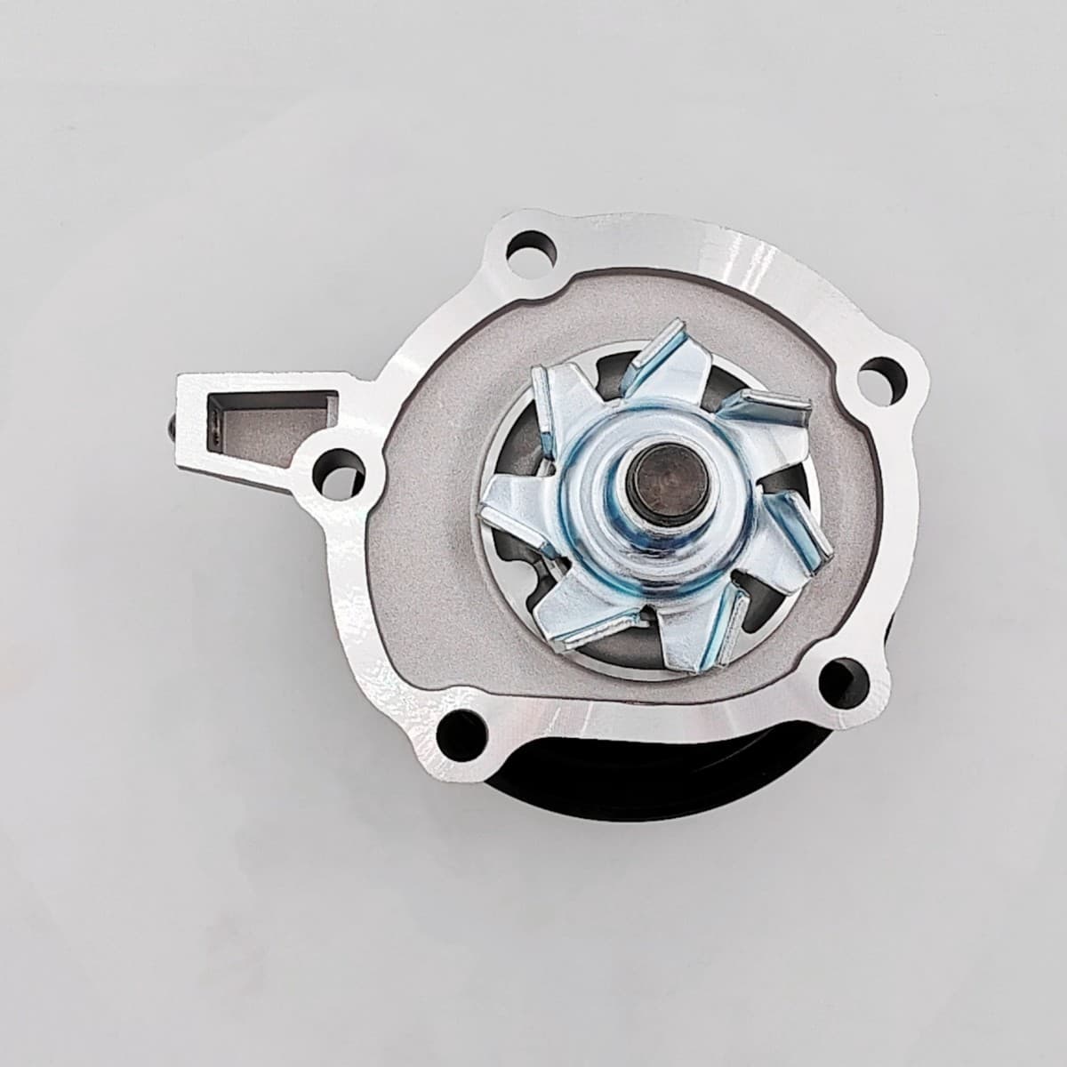Automobile Water Pump Gws-42A 17400-68811 Gwmz-72A Factory Direct Supply OE Quality