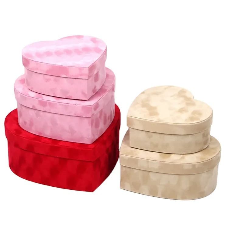 PVC heart-shaped carton set 3 color boxes gift packaging box chocolate box paper box