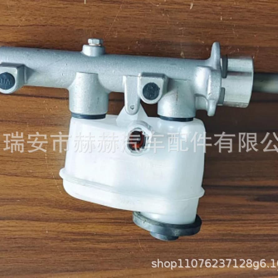 47201-04060 47201-0C011 47201-0C010 Fits Toyota Brake Master Cylinder
