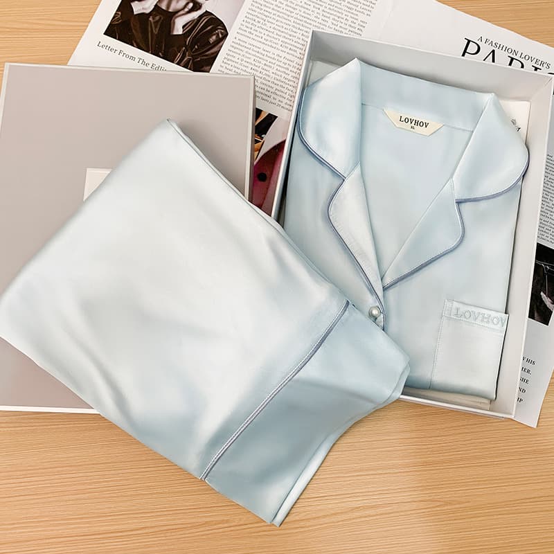 2026 Ice Silk Pajamas for Women's Summer Casual High-End Homewear Gift for Besties and Friends: Comfortable Spring Pajamas Two-Piece Set