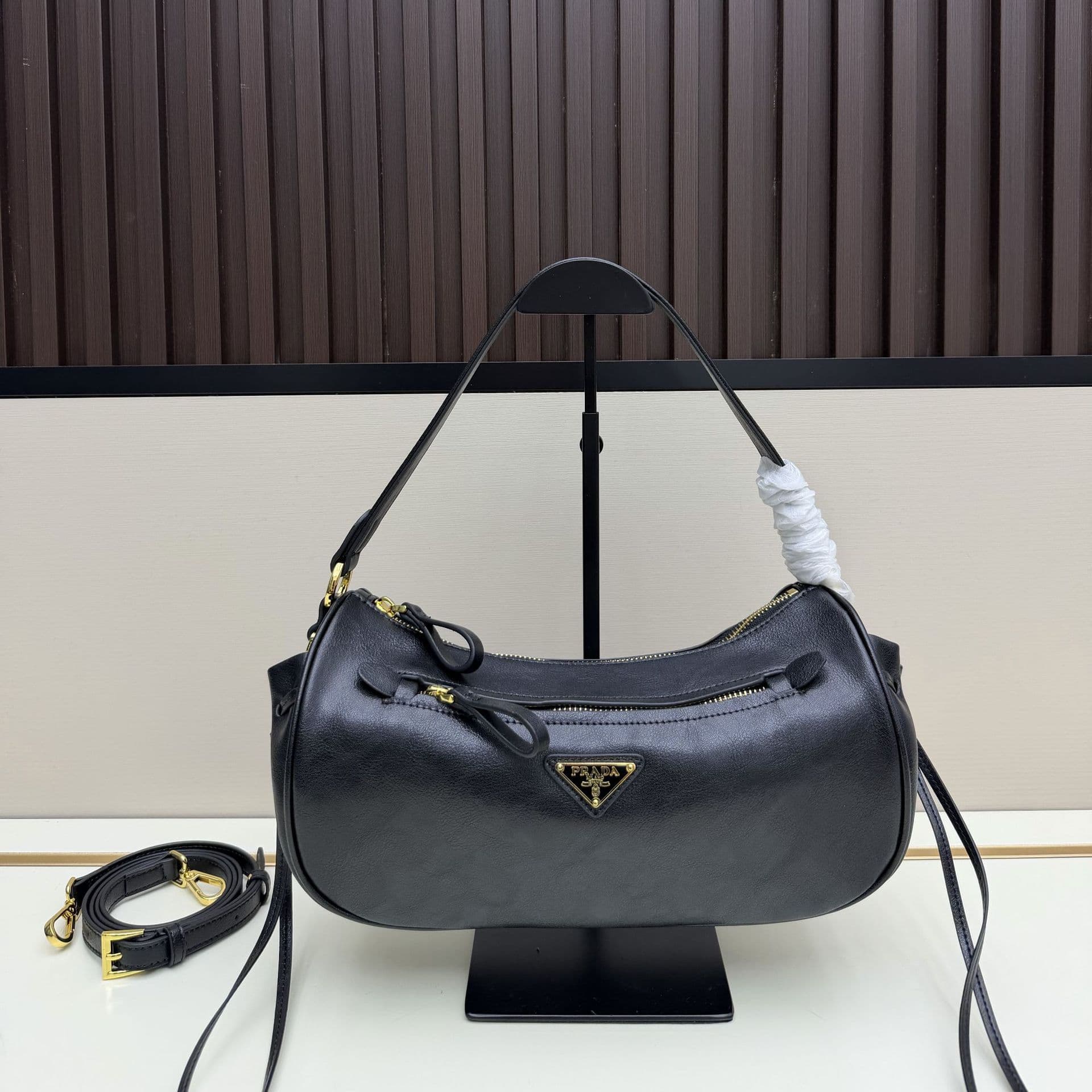 New Prada Arqué Waxed Calfskin Single Shoulder Underarm Bag Crescent Bag Handbag Women's Bag Good Quality 1BC194