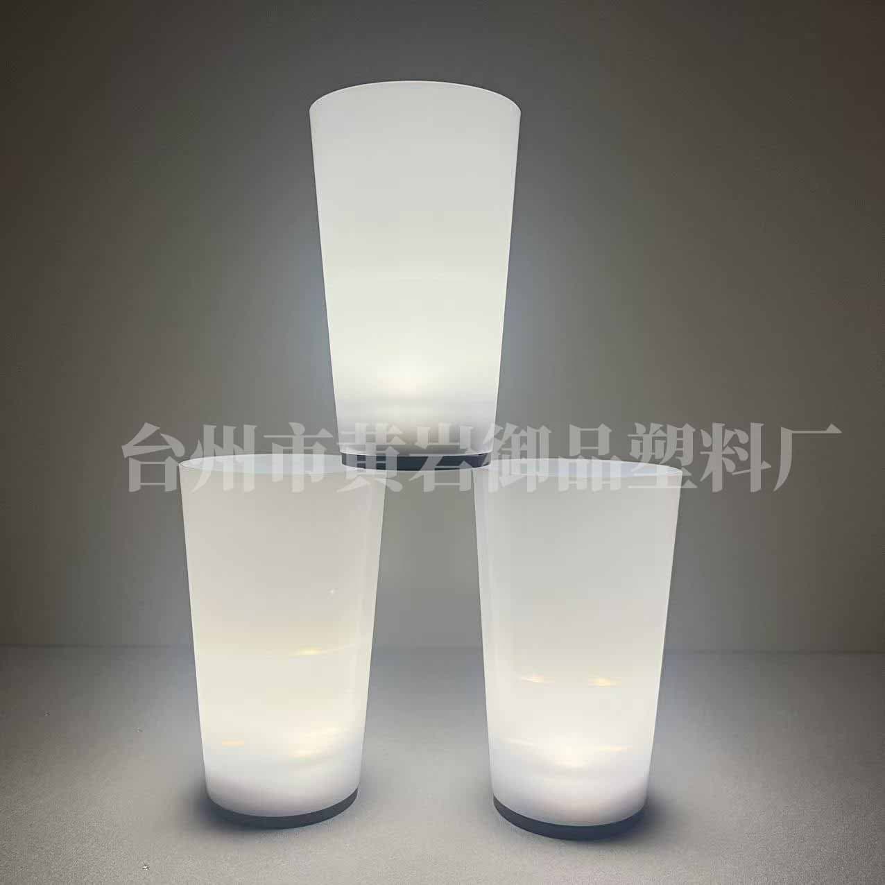 Custom LOGO LED Light-Up Cup for Parties, Bars, and Events – Water Induction Flashing Beer Cup