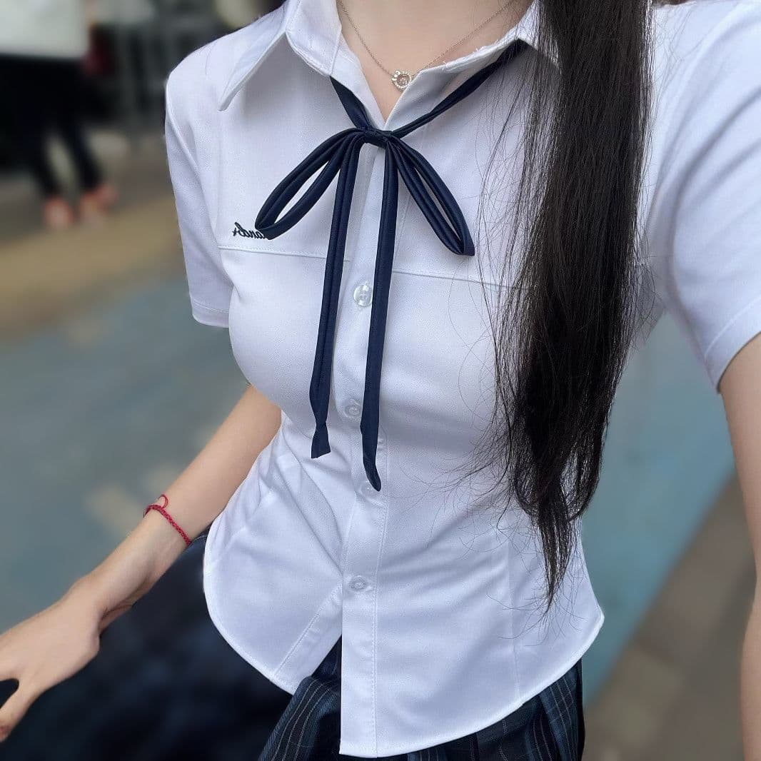 Xiaodao Original New Embroidered JK Waist-Cinching Slim Fit Short Sleeve Shirt, White Versatile Uniform College Cute and Sexy Style