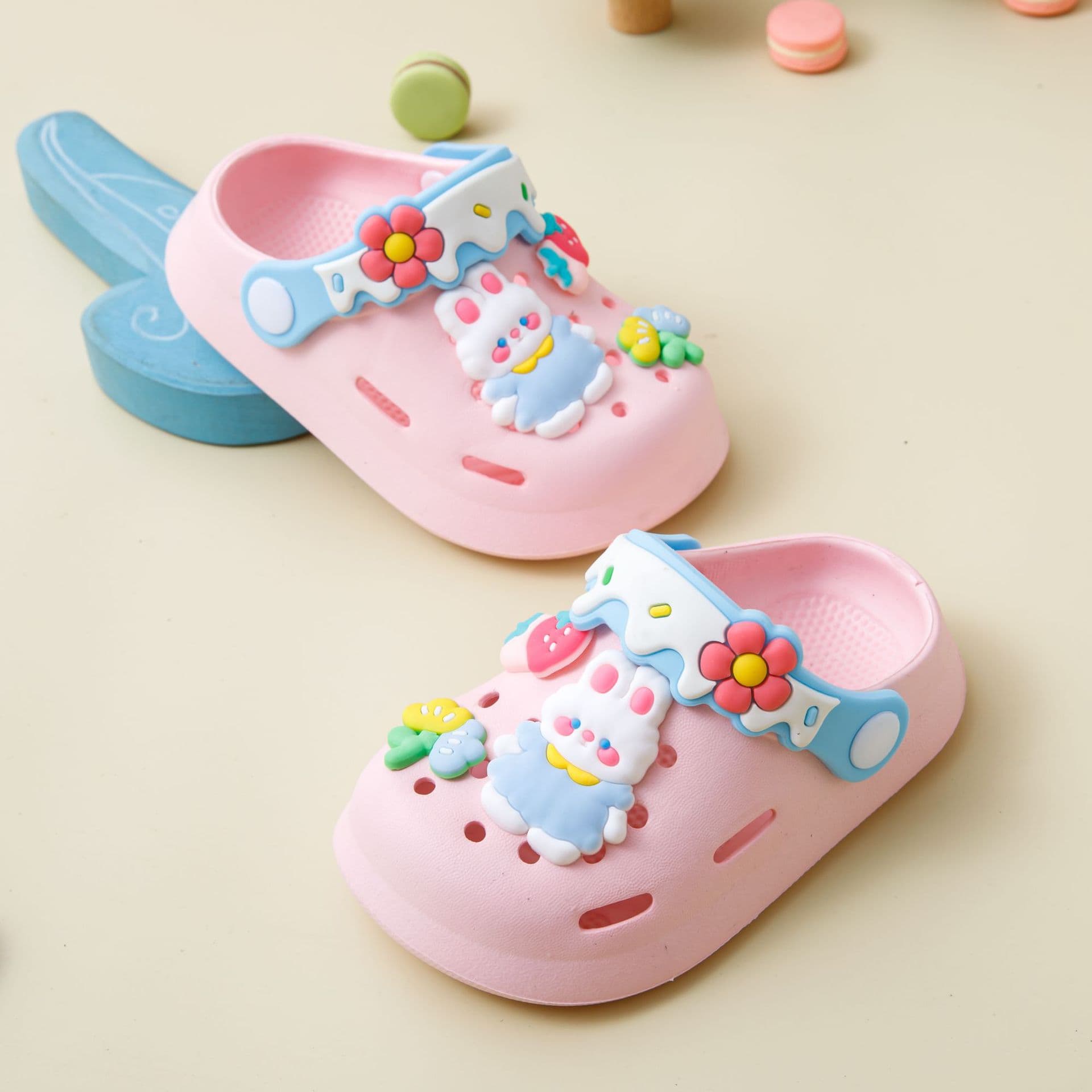 24 New Style Indoor Anti-Slip Slippers for Babies and Boys, EVA Closed-Toe Infant and Toddler Shoes