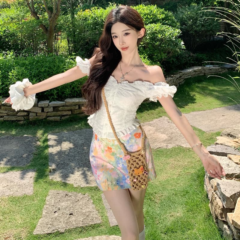 Hollow-out one-shoulder short puff sleeve top gradient floral half-skirt A-line high-waist versatile bodycon skirt.