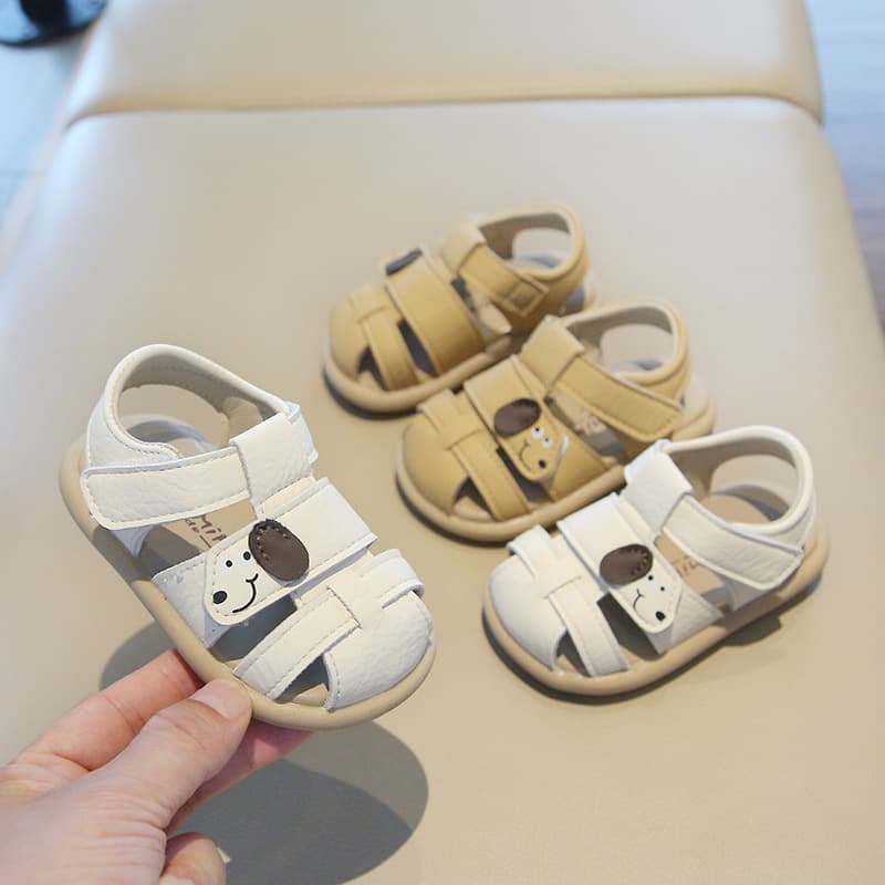 New Summer Baby Sandals for Boys and Girls, Soft Sole Walking Shoes, Anti-Slip Toddler Shoes with Toe Cover, Cartoon Style