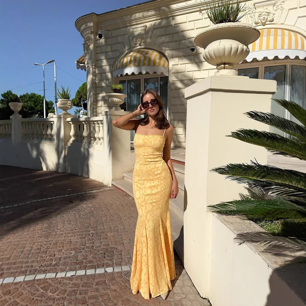 New 2025 Women's European and American Floral Long Skirt Pure Desire Style Sexy Open Back Straps Slim Waist Long Hip Skirt Wholesale