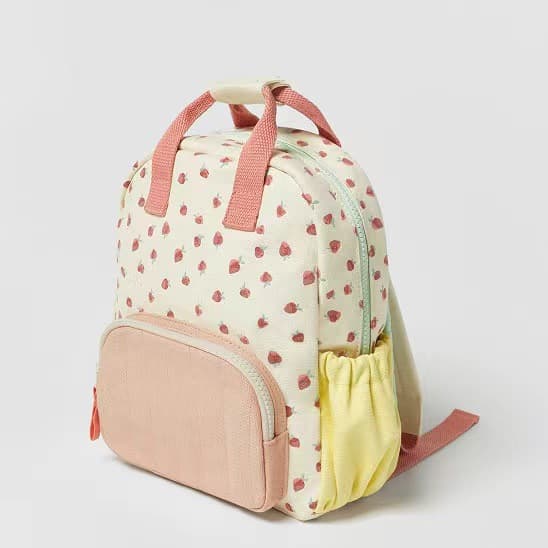 New Cross-border Strawberry Print Backpack Versatile Casual Lightweight Canvas Kindergarten Schoolbag for Kids