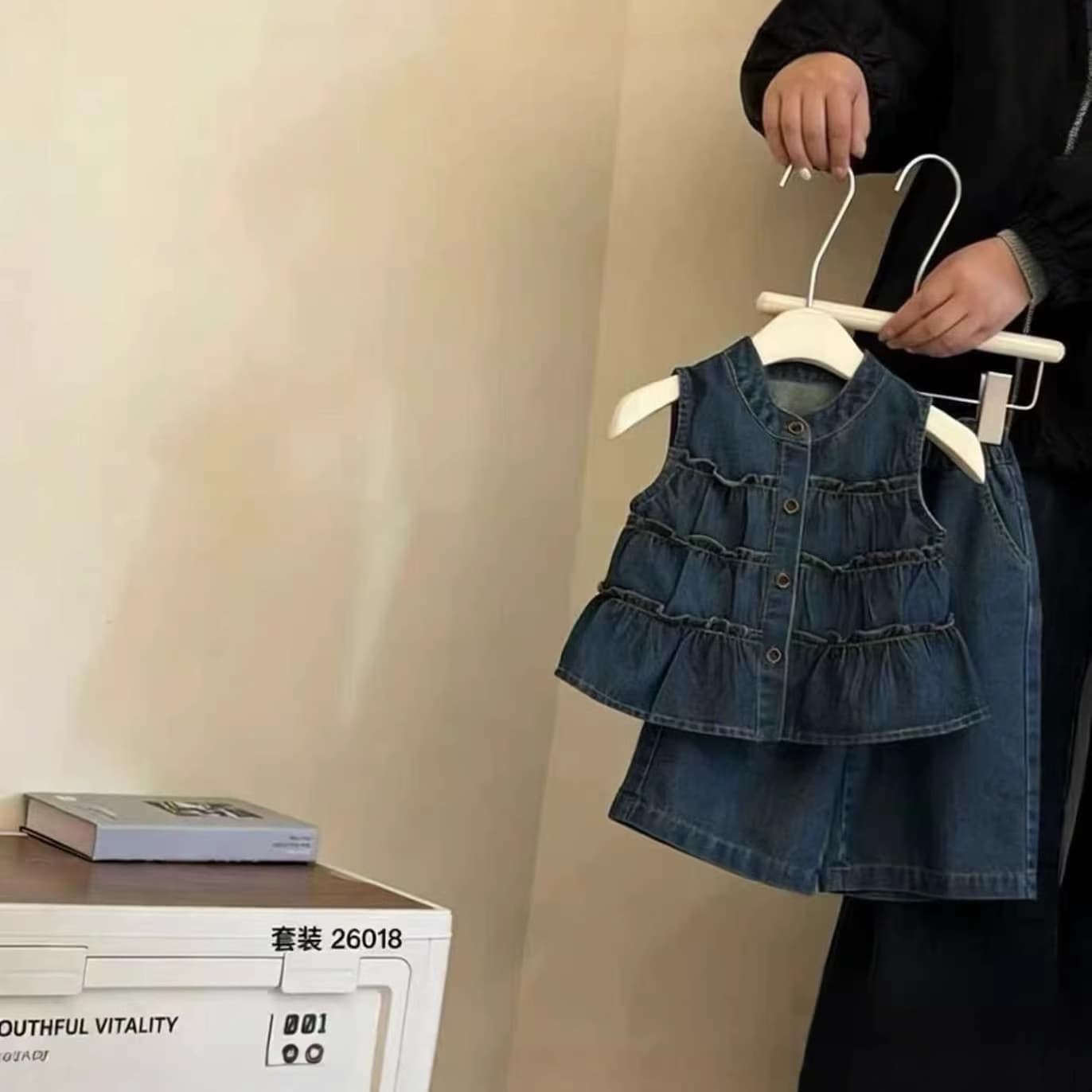 Girls' Denim Outfit Summer 2026 New Stylish Children's Summer Little Girl Trendy Short-Sleeve Top Two-Piece Set