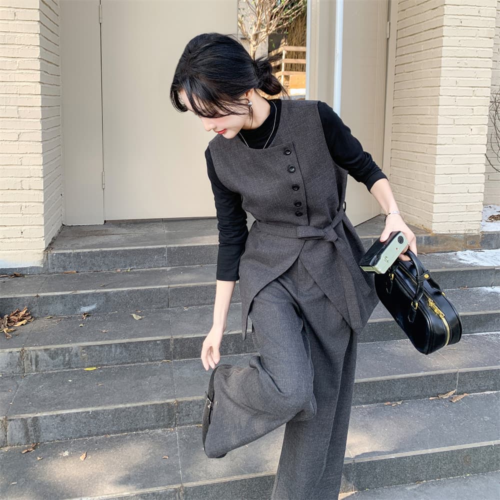 2913 Plus Size Women's Mid-Length Vest and Wide-Leg Pants Set, Sleeveless Jacket Vest Two-Piece Outfit for Curvy Women