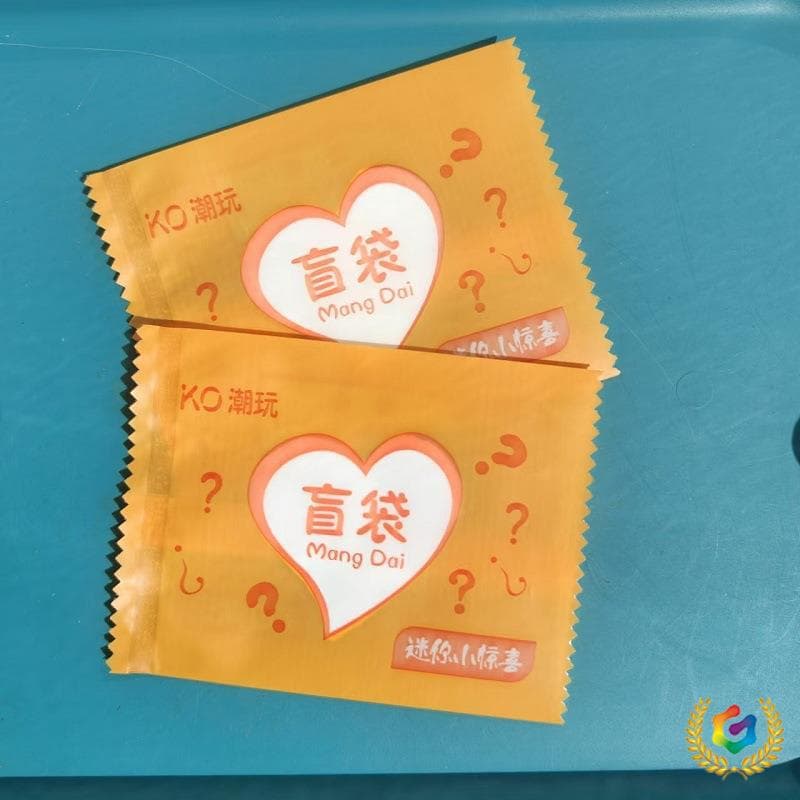 Factory direct supply of empty blind bags in blue and pink, heart-shaped, trendy, and popular sizes.