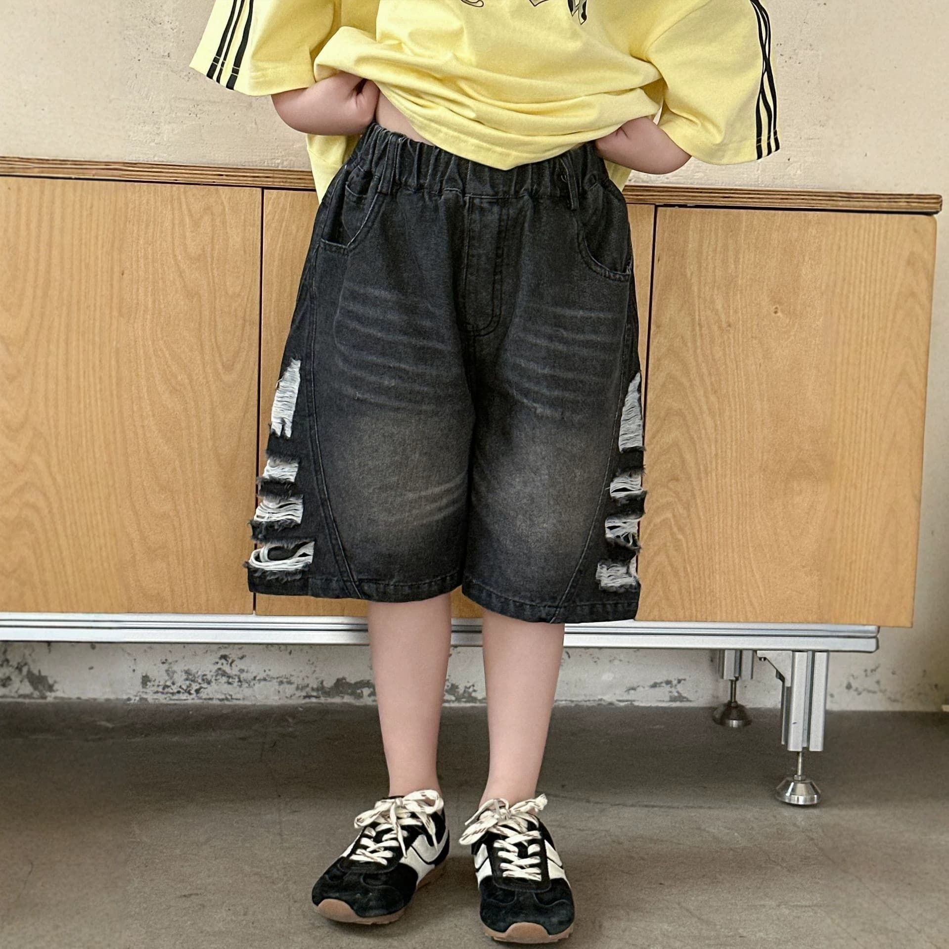 Clearance Sale: Boy's Summer Shorts Kids Loose Thin Five-Point Pants Cool Trendy Children's Pants for Big Kids