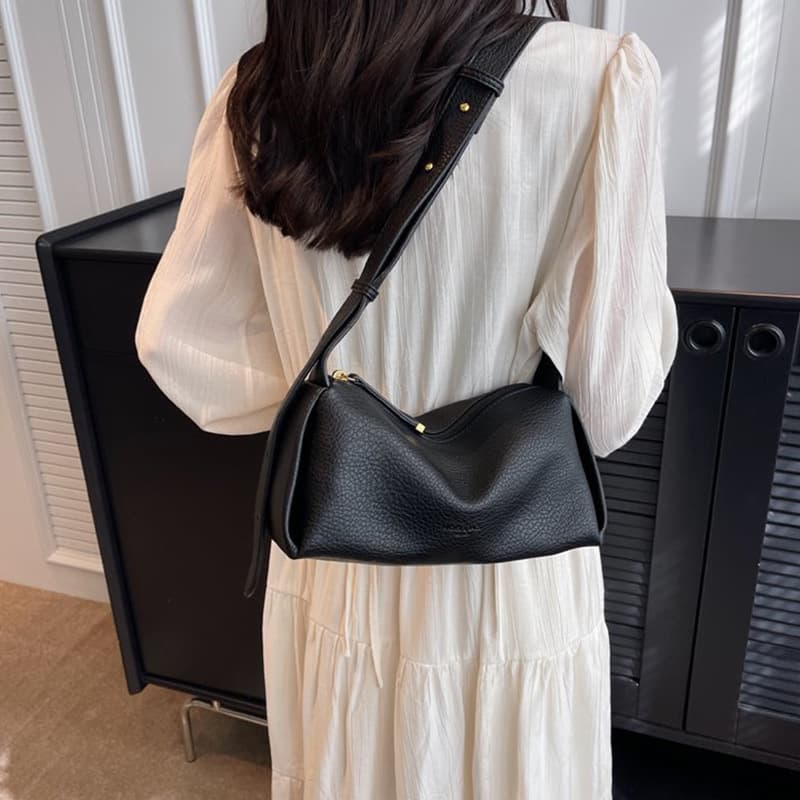 French niche design soft pillow bag, this year's popular bag for women, high-end, versatile soft leather shoulder crossbody bag